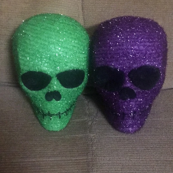 Avon Day Of The Dead Light Up Skulls (2)